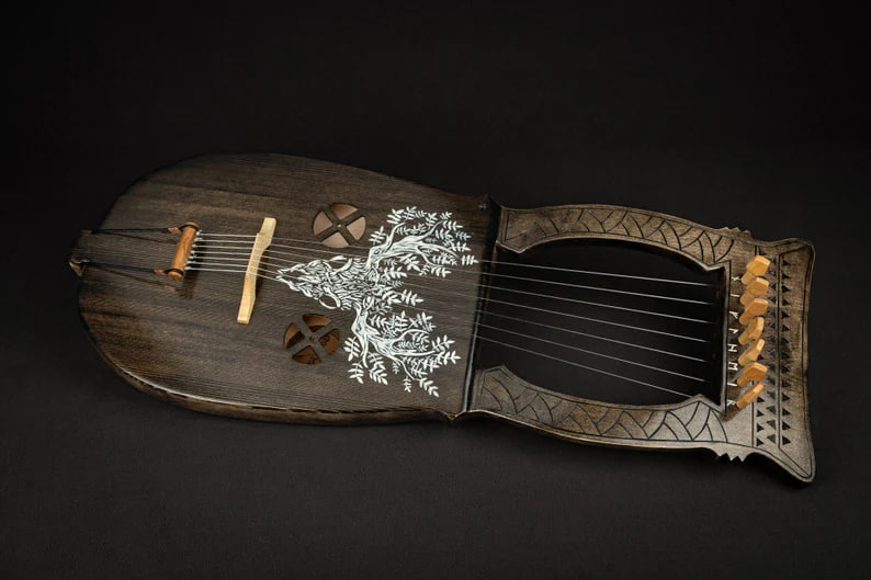 Kravik lyre "Deer skuul"