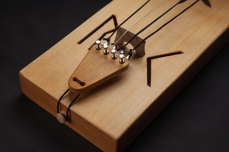 Tagelharpa/Talharpa bowed lyre - Image 3