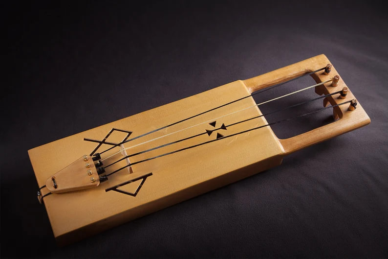 Tagelharpa/Talharpa bowed lyre