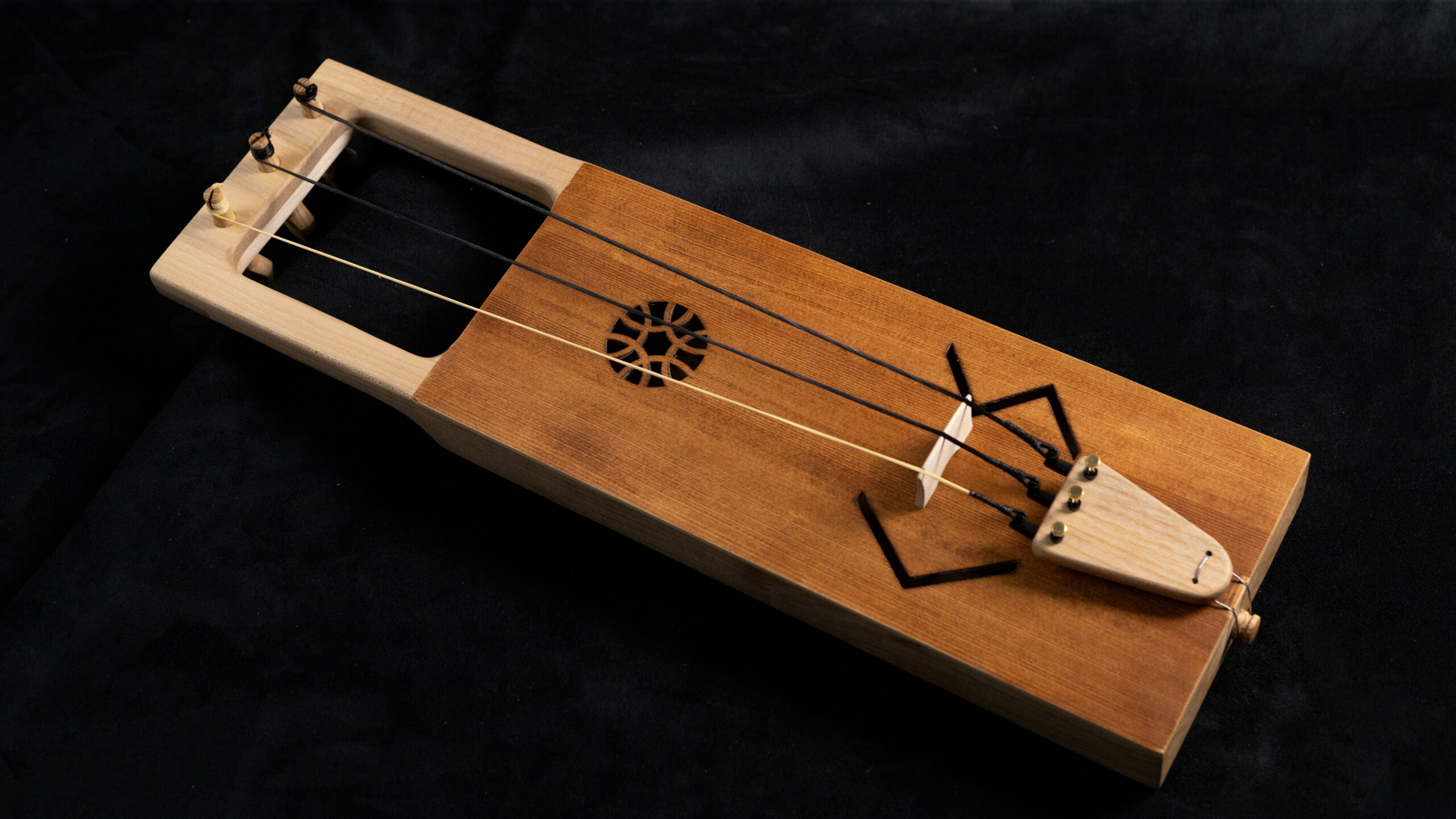 Three strings Tagelharpa/Talharpa bowed lyre