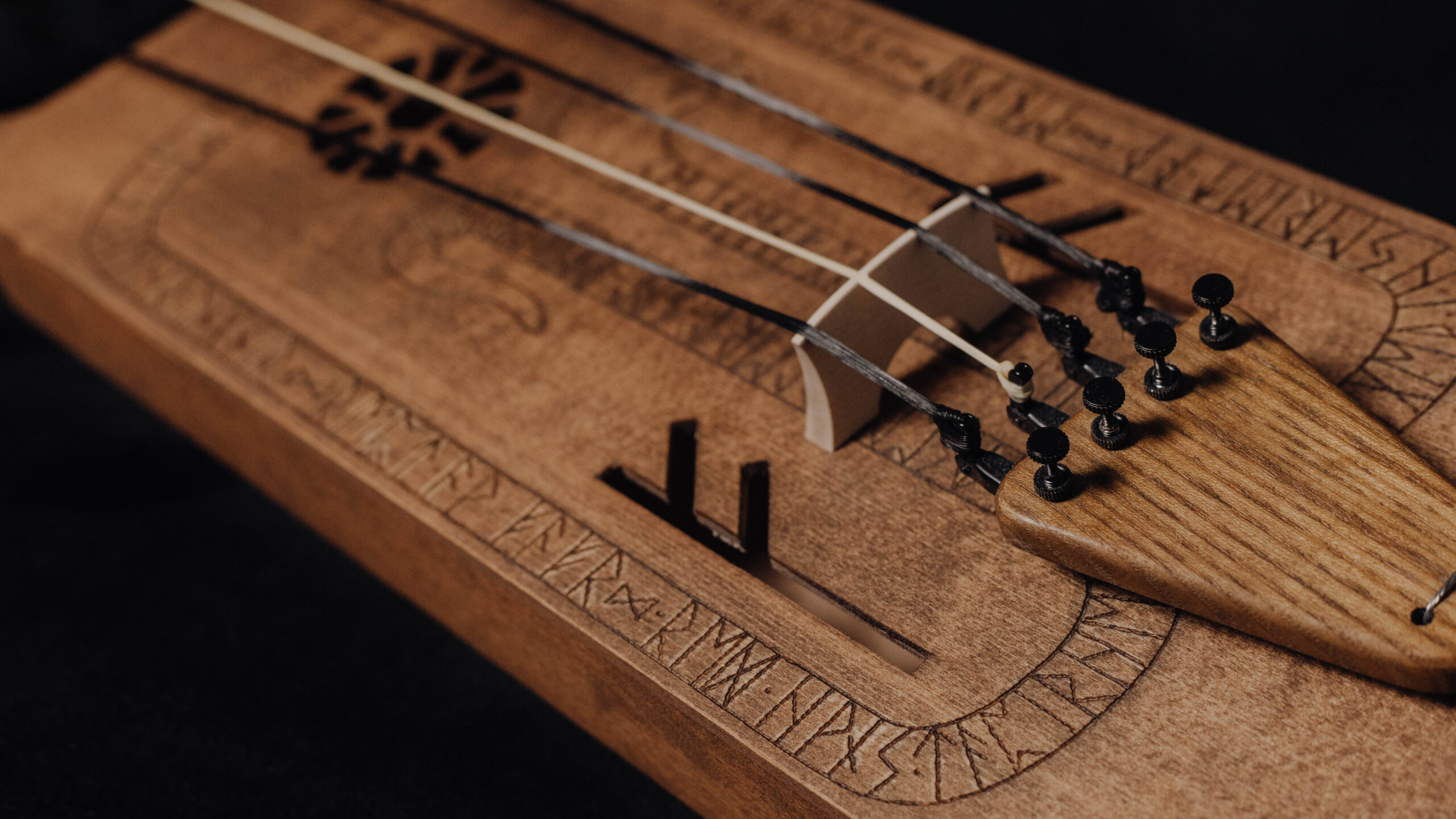 Tagelharpa / Talharpa "Giant's Heart" - Image 2