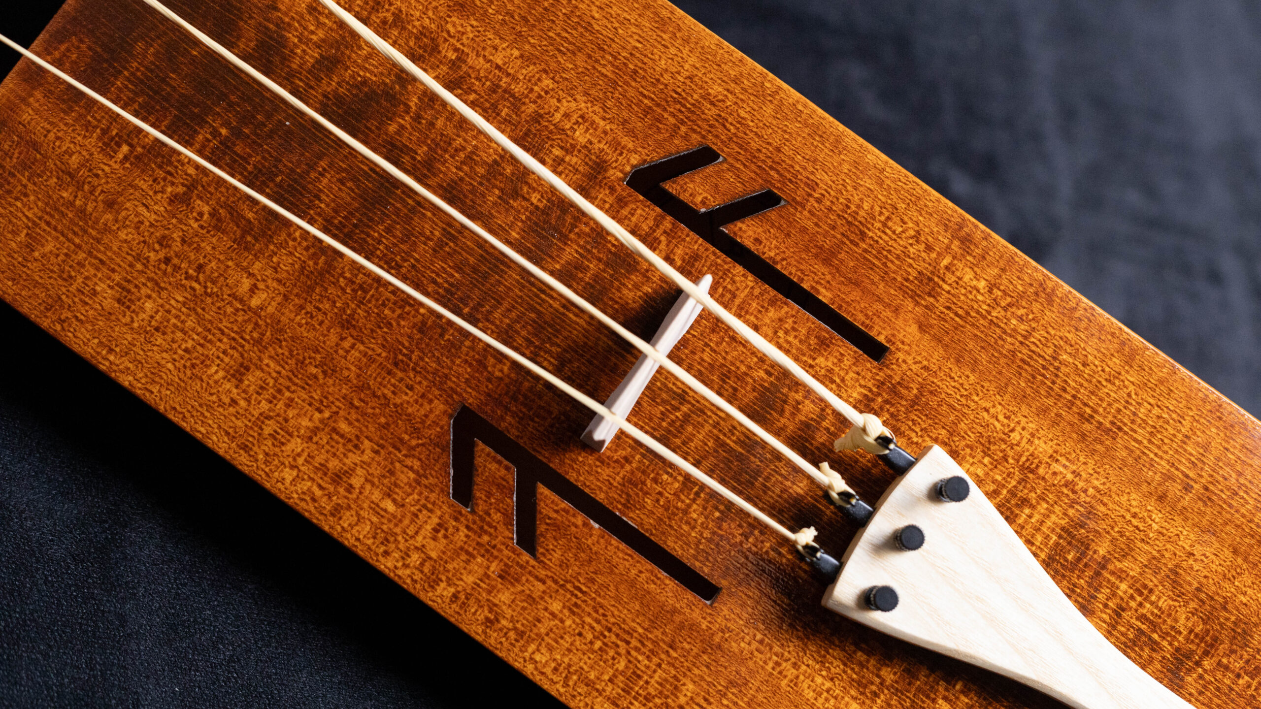 Three strings Tagelharpa/Talharpa bowed lyre - Image 2