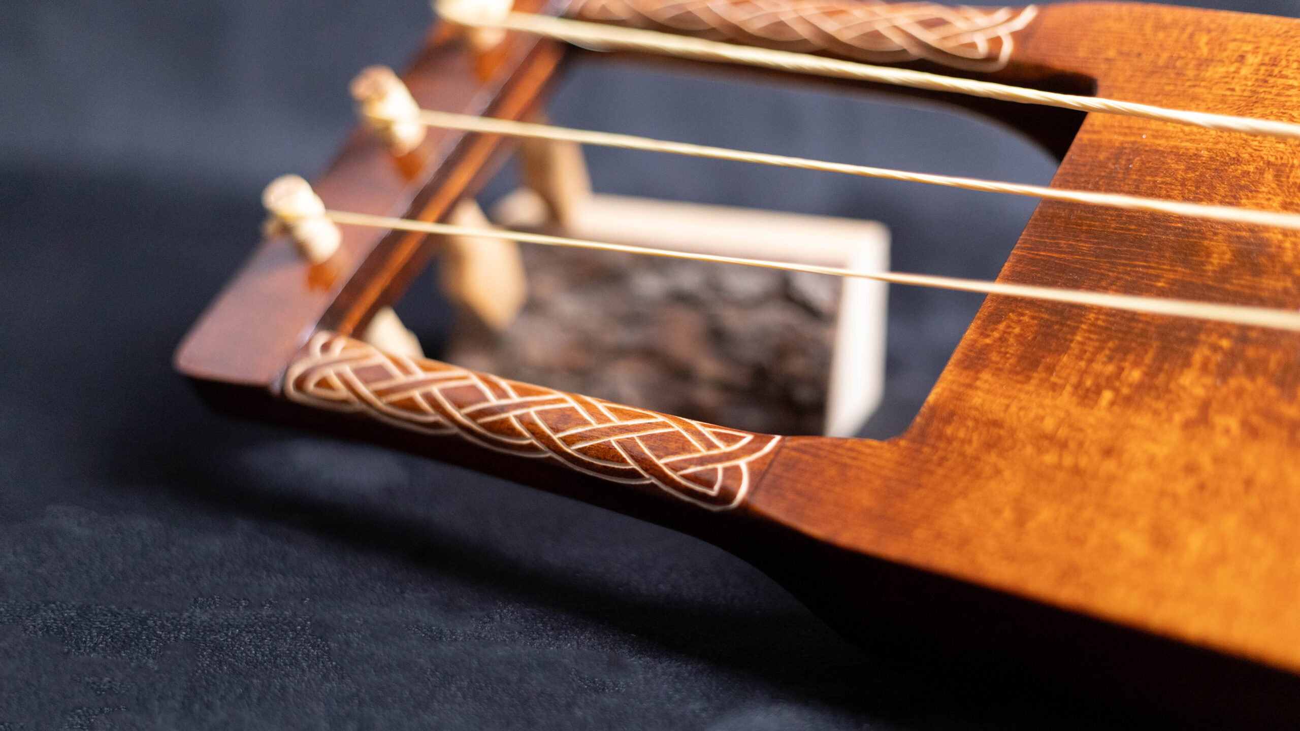 Three strings Tagelharpa/Talharpa bowed lyre - Image 4