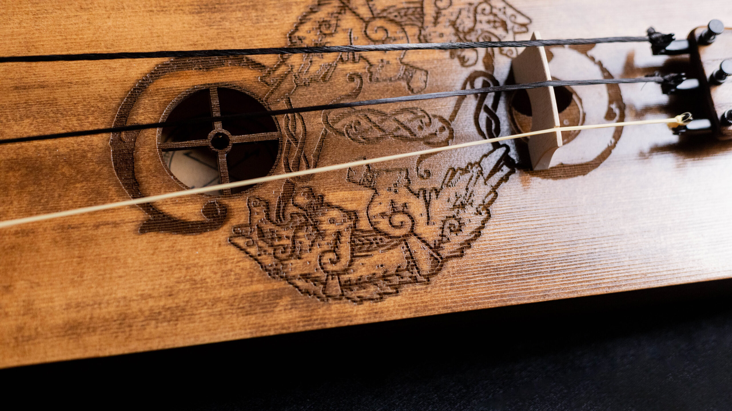 Jouhikko "Skoll and Hatti" - Image 8