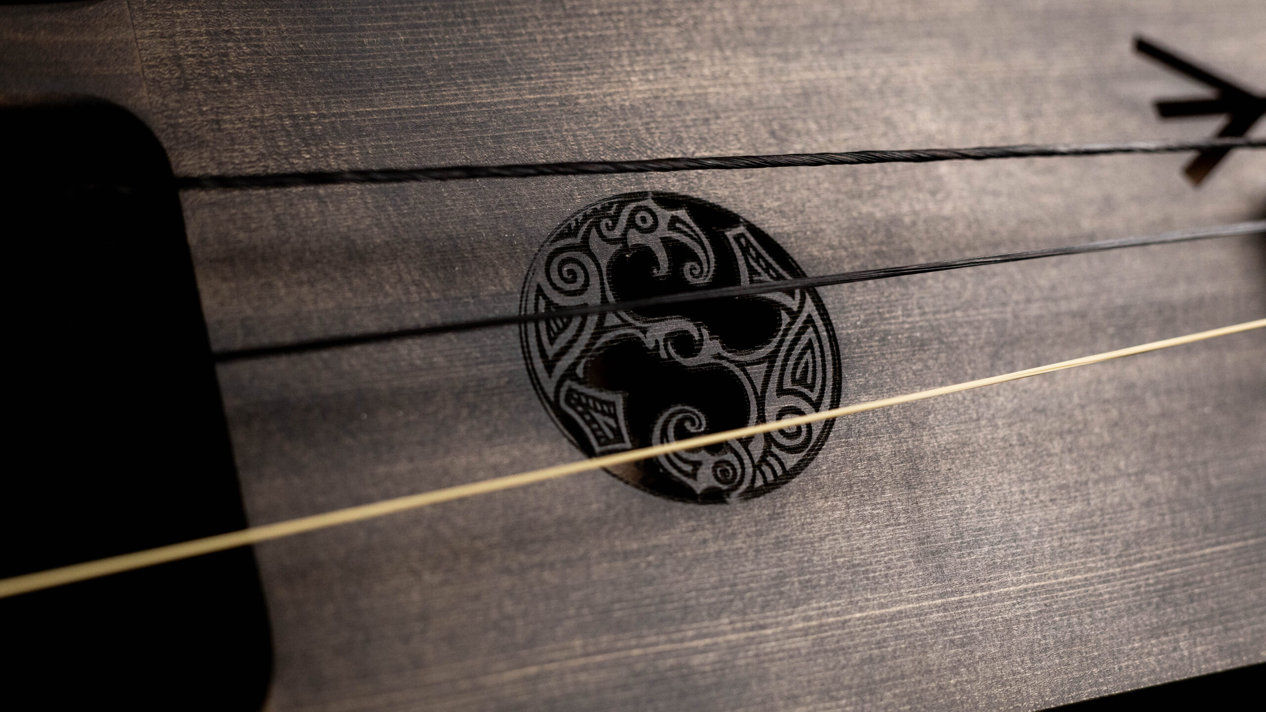 Tagelharpa / Talharpa "Huginn and Muninn" - Image 8