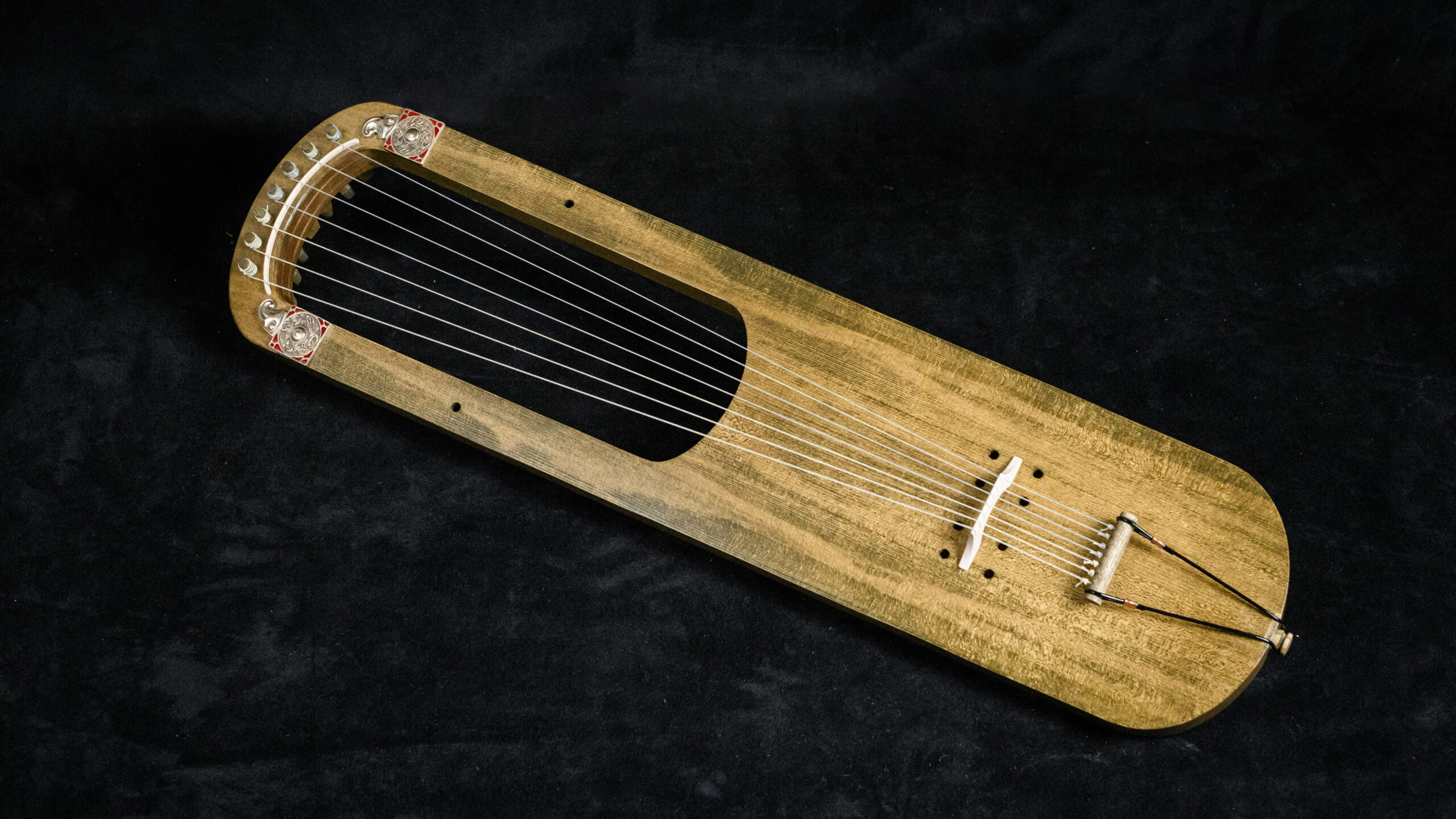 Sutton Hoo lyre Green