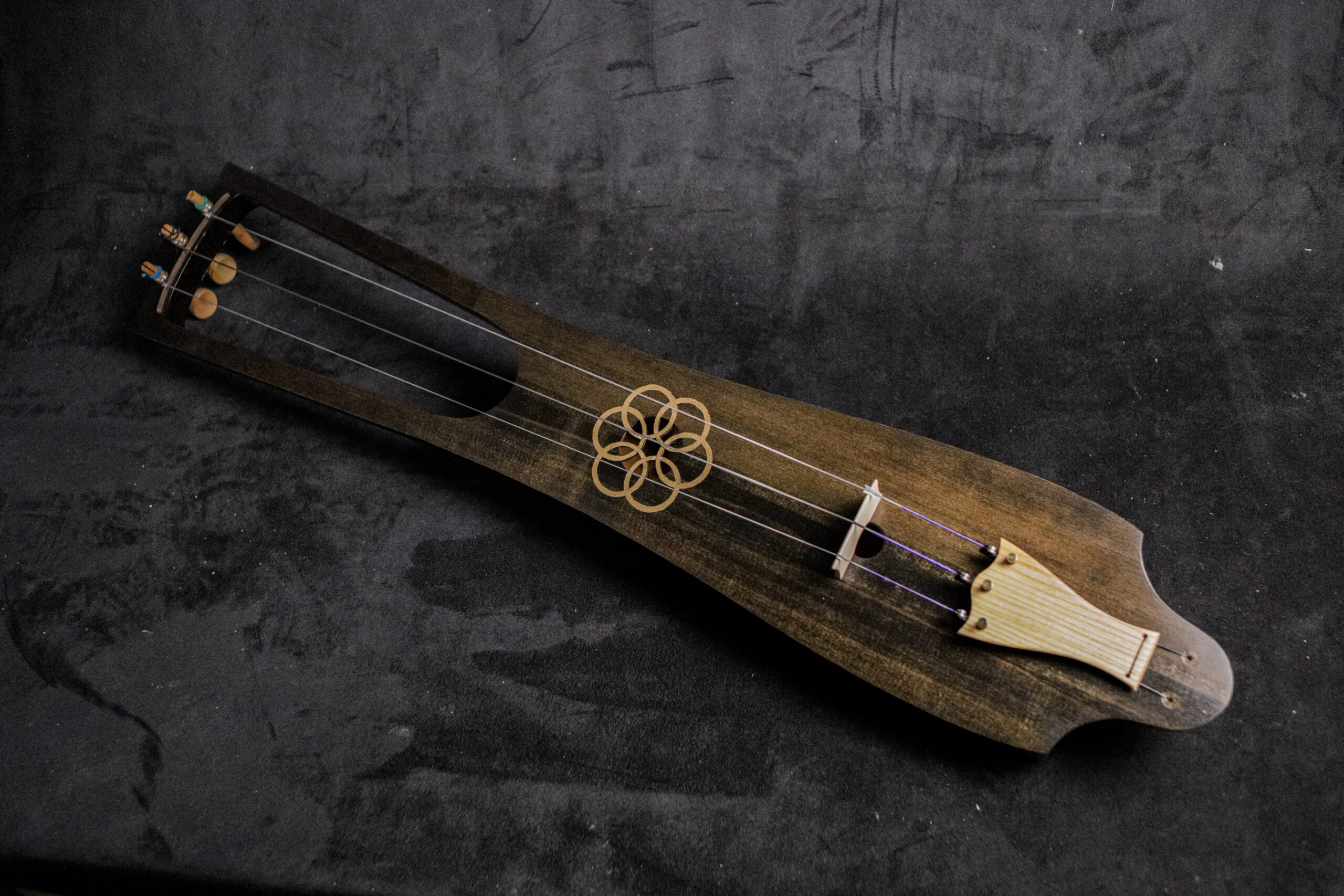 Bass Jouhikko "Flower of life"