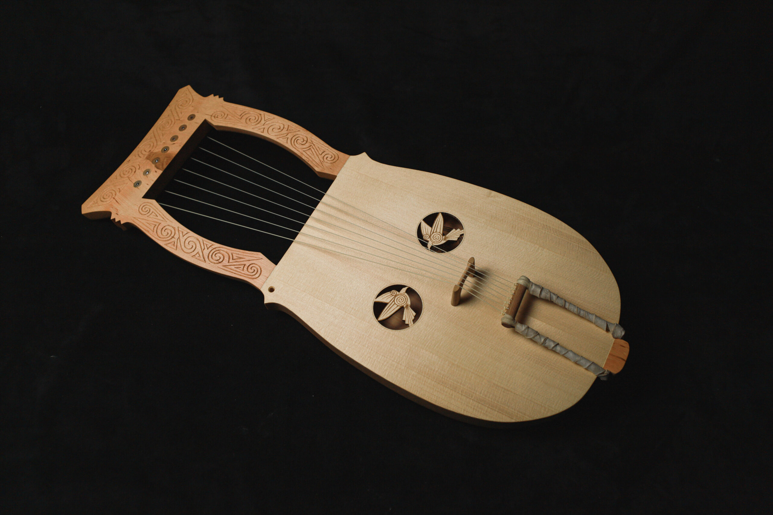Authentic Kravik Lyre with Metal pegs