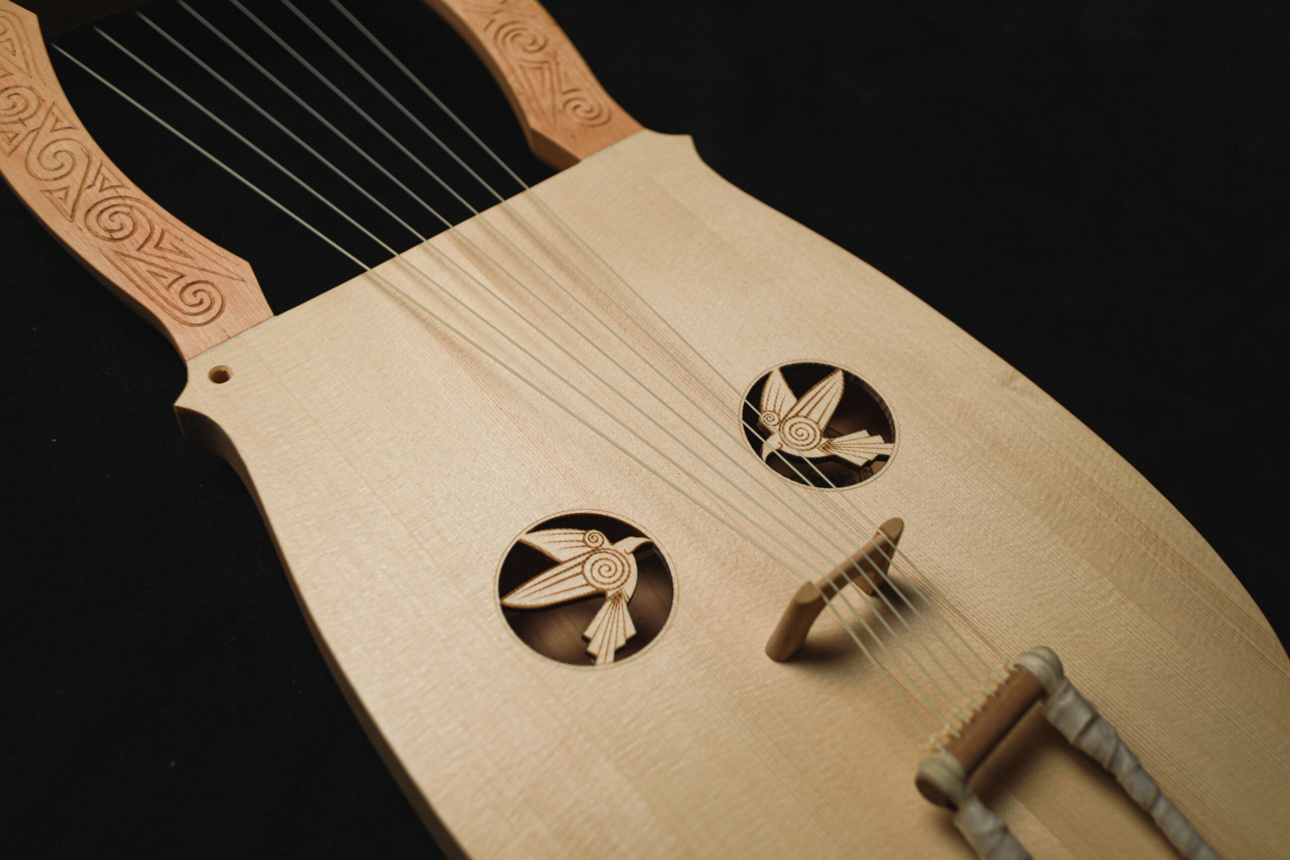 Authentic Kravik Lyre with Metal pegs - Image 8