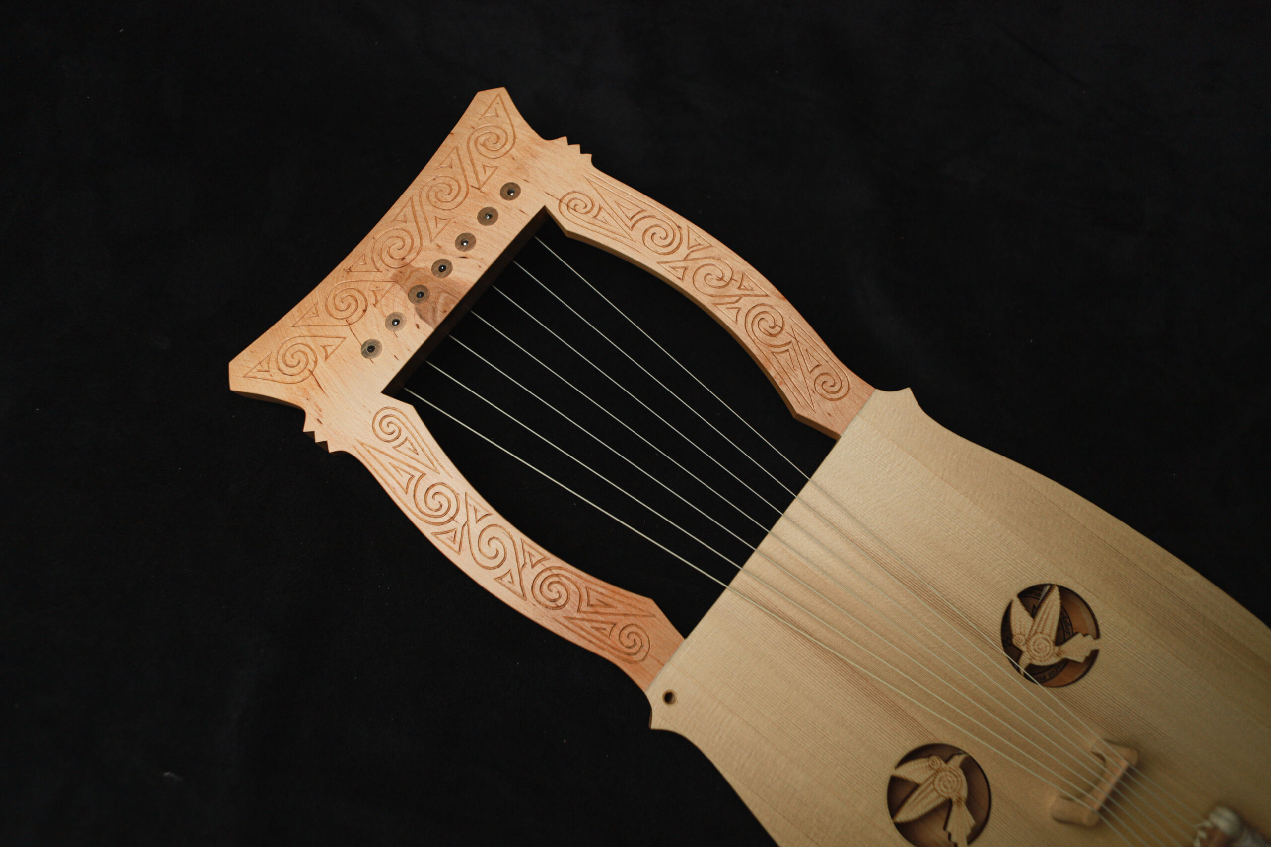 Authentic Kravik Lyre with Metal pegs - Image 6